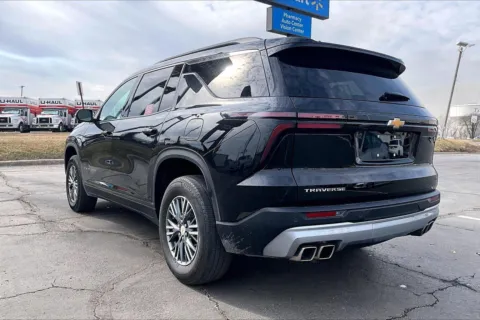 More photos of 2024 Chevrolet Traverse LT at Cable Dahmer of Topeka, KS