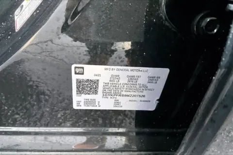 More photos of 2021 Cadillac XT6 Premium Luxury at Cable Dahmer of Topeka, KS