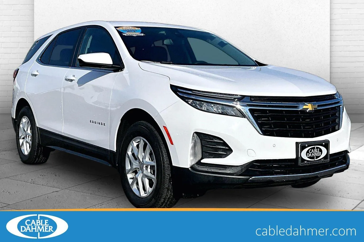 White 2024 Chevrolet Equinox LT for sale in Topeka, KS