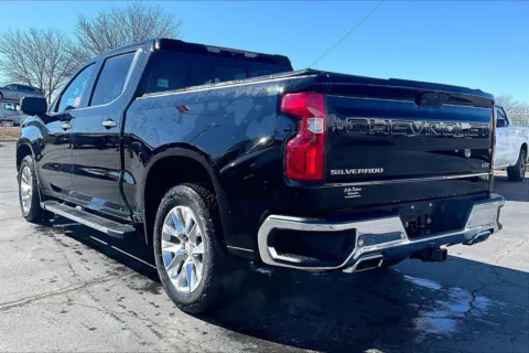 More photos of 2022 Chevrolet Silverado 1500 LTD LTZ at Cable Dahmer of Topeka, KS