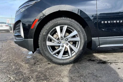 Photos of 2022 Chevrolet Equinox LT for sale in Topeka, KS at Cable Dahmer of Topeka