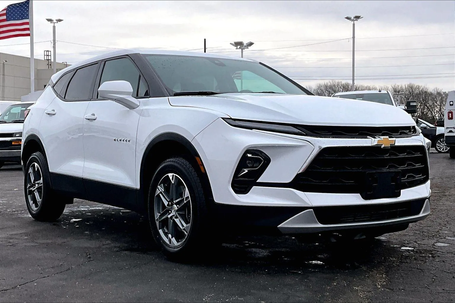 White 2025 Chevrolet Blazer 2LT for sale in Topeka, KS