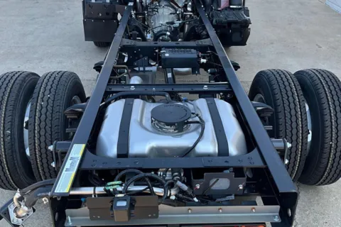 More photos of 2025 Chevrolet Low Cab Forward 3500 at Cable Dahmer of Topeka, KS