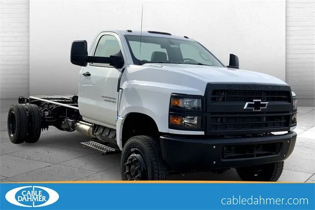 White 2024 Chevrolet Silverado 5500 HD Work Truck for sale in Topeka, KS