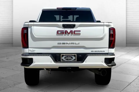 More photos of 2025 GMC Sierra 2500HD Denali at Cable Dahmer of Topeka, KS