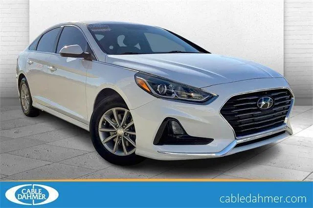 2019 Hyundai Sonata SE for sale in Topeka, KS
