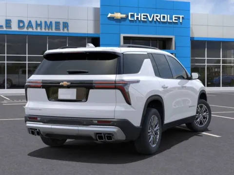 More photos of 2025 Chevrolet Traverse FWD LT at Cable Dahmer of Topeka, KS