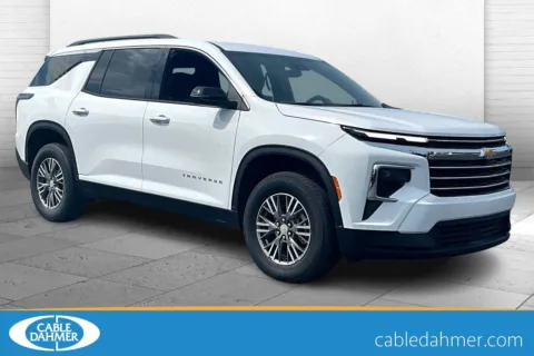 White 2025 Chevrolet Traverse LT for sale in Topeka, KS