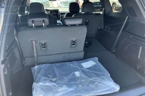More photos of 2025 GMC Acadia FWD Elevation at Cable Dahmer of Topeka, KS