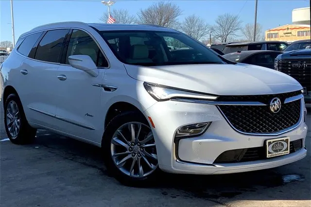 2023 Buick Enclave Avenir for sale in Topeka, KS