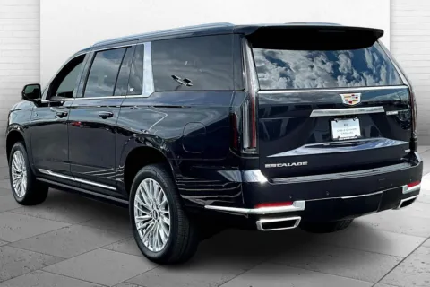 Another view of 2025 Cadillac Escalade ESV Premium Luxury for sale in Topeka, KS at Cable Dahmer of Topeka