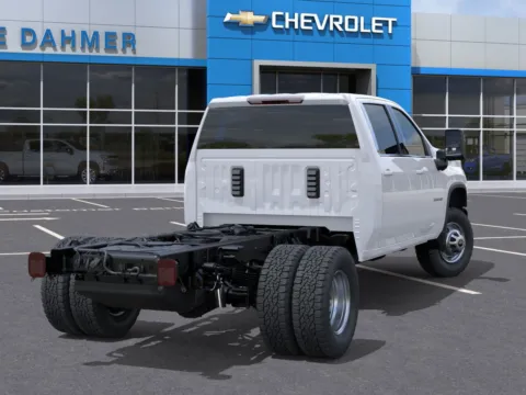 More photos of 2025 Chevrolet Silverado 3500 HD Chassis Cab Work Truck at Cable Dahmer of Topeka, KS
