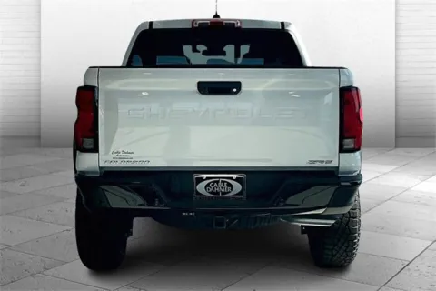 More photos of 2025 Chevrolet Colorado ZR2 at Cable Dahmer of Topeka, KS