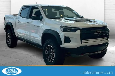 White 2025 Chevrolet Colorado ZR2 for sale in Topeka, KS