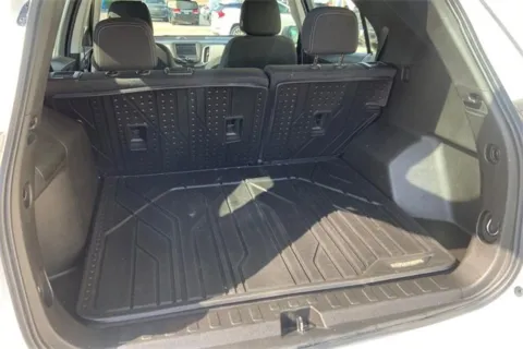 More photos of 2022 Chevrolet Equinox LS at Cable Dahmer of Topeka, KS
