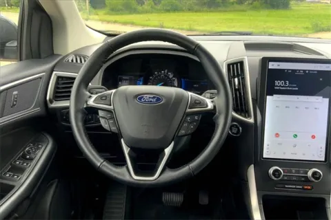 More photos of 2024 Ford Edge SEL at Cable Dahmer of Topeka, KS