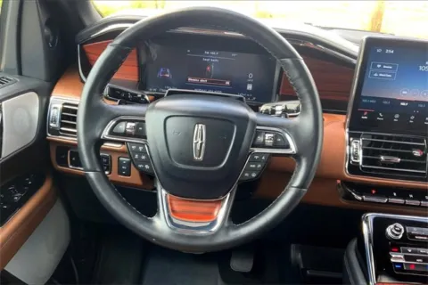 More photos of 2024 Lincoln Navigator Reserve at Cable Dahmer of Topeka, KS