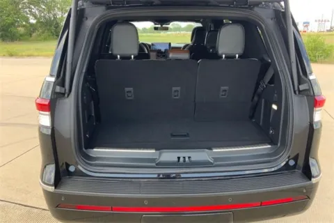 More photos of 2024 Lincoln Navigator Reserve at Cable Dahmer of Topeka, KS