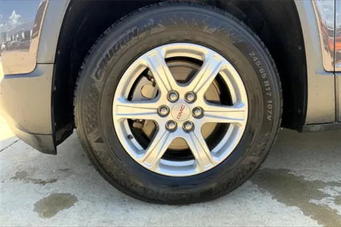 Photos of 2017 GMC Acadia SLE for sale in Topeka, KS at Cable Dahmer of Topeka
