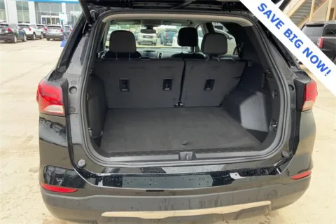 More photos of 2023 Chevrolet Equinox LT at Cable Dahmer of Topeka, KS