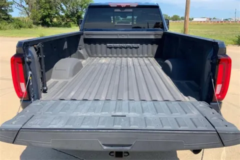 More photos of 2020 GMC Sierra 3500 HD Denali at Cable Dahmer of Topeka, KS