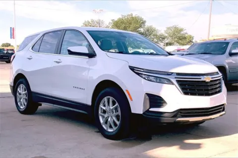 White 2023 Chevrolet Equinox LT for sale in Topeka, KS
