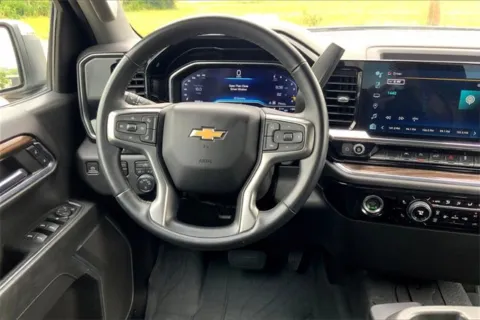 More photos of 2023 Chevrolet Silverado 1500 LT at Cable Dahmer of Topeka, KS