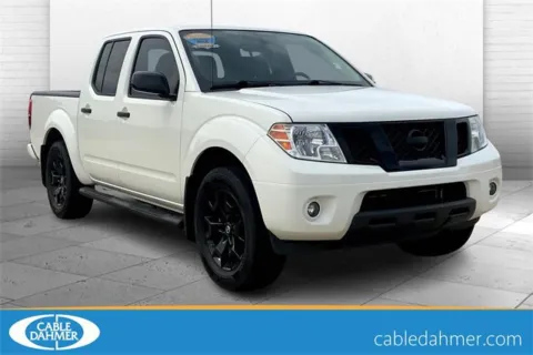 White 2019 Nissan Frontier SV for sale in Topeka, KS