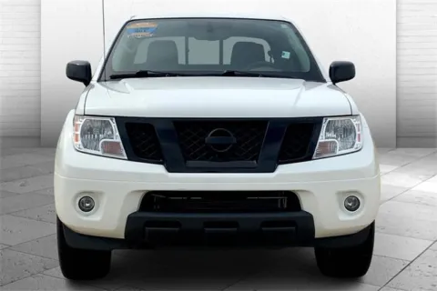 Photos of 2019 Nissan Frontier SV for sale in Topeka, KS at Cable Dahmer of Topeka