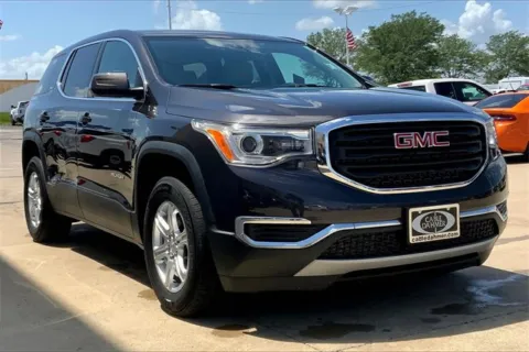 Gray 2017 GMC Acadia SLE for sale in Topeka, KS