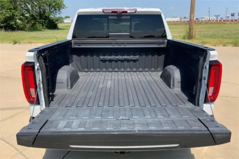 More photos of 2022 GMC Sierra 1500 Denali at Cable Dahmer of Topeka, KS