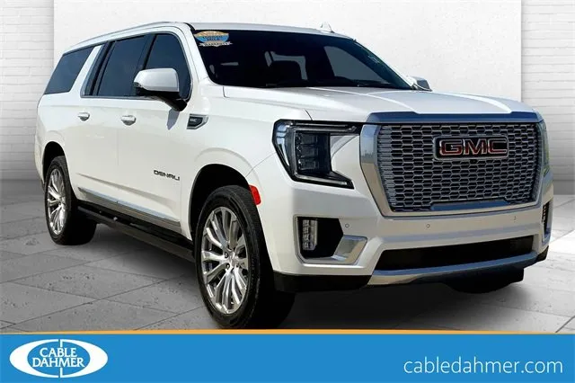 White 2022 GMC Yukon XL Denali for sale in Topeka, KS