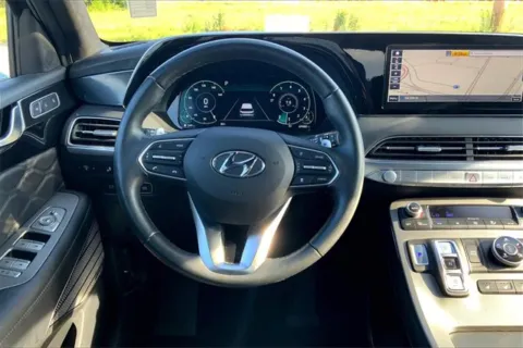 More photos of 2020 Hyundai Palisade Limited at Cable Dahmer of Topeka, KS