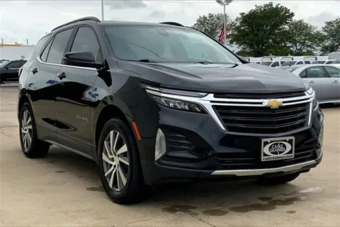 Black 2022 Chevrolet Equinox LT for sale in Topeka, KS