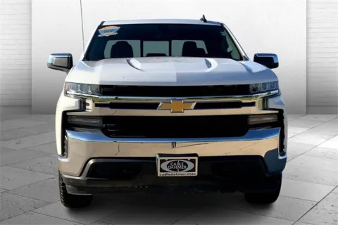 Photos of 2019 Chevrolet Silverado 1500 LT for sale in Topeka, KS at Cable Dahmer of Topeka