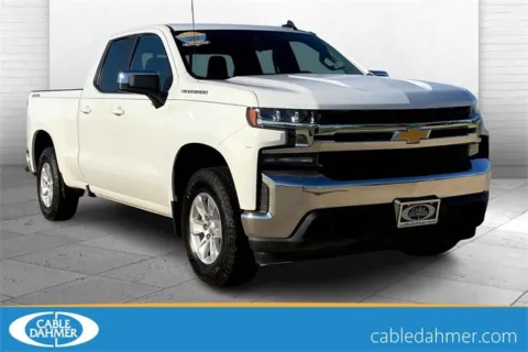 White 2019 Chevrolet Silverado 1500 LT for sale in Topeka, KS