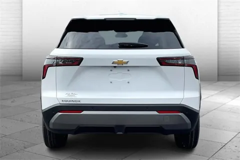 More photos of 2026 Chevrolet Equinox LT at Cable Dahmer of Topeka, KS