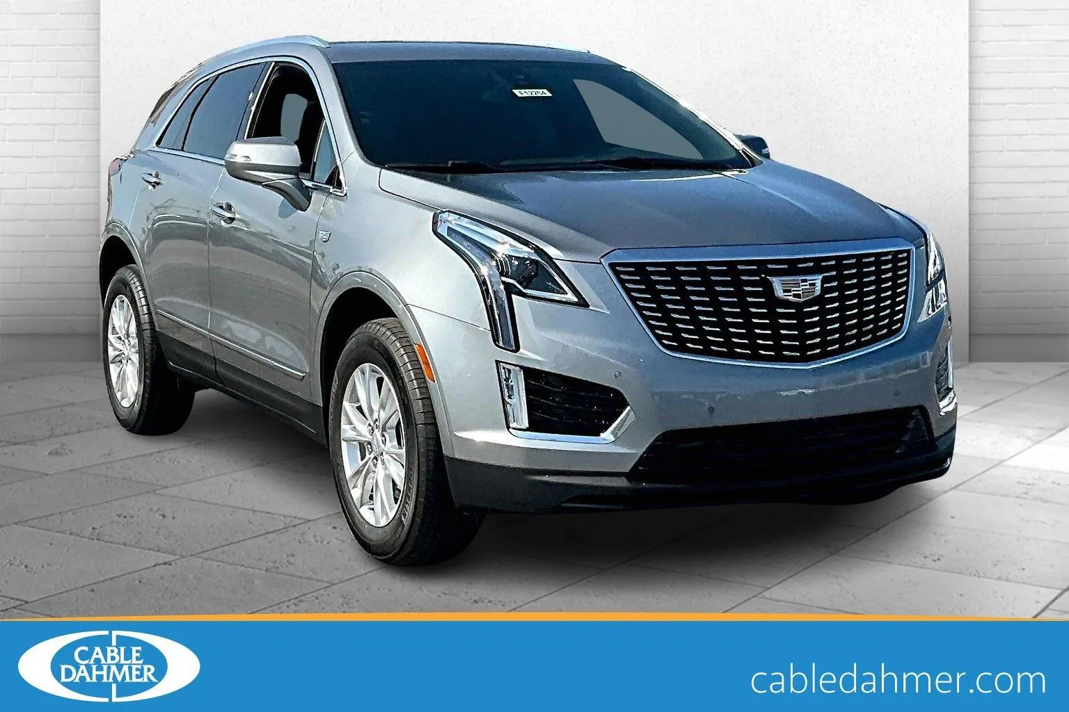 Silver 2025 Cadillac XT5 Luxury for sale in Topeka, KS