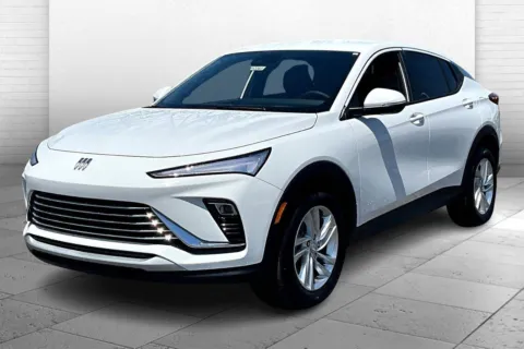 Photos of 2025 Buick Envista Preferred for sale in Topeka, KS at Cable Dahmer of Topeka