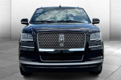 Photos of 2024 Lincoln Navigator Reserve for sale in Topeka, KS at Cable Dahmer of Topeka