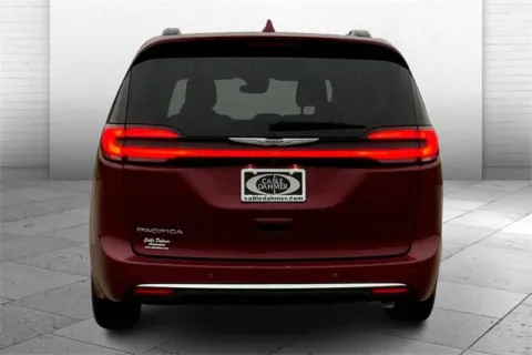 Another view of 2021 Chrysler Pacifica Touring for sale in Topeka, KS at Cable Dahmer of Topeka