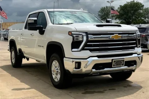 White 2024 Chevrolet Silverado 2500 HD LTZ for sale in Topeka, KS