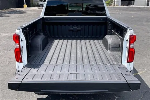 More photos of 2025 Chevrolet Silverado 1500 LTZ at Cable Dahmer of Topeka, KS