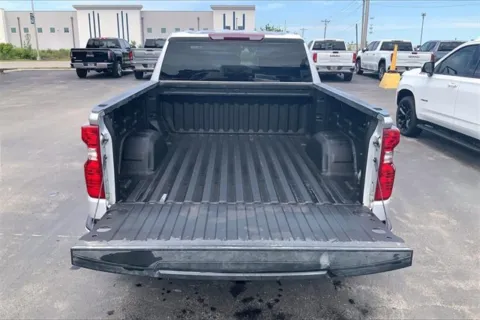 More photos of 2022 Chevrolet Silverado 1500 Custom at Cable Dahmer of Topeka, KS