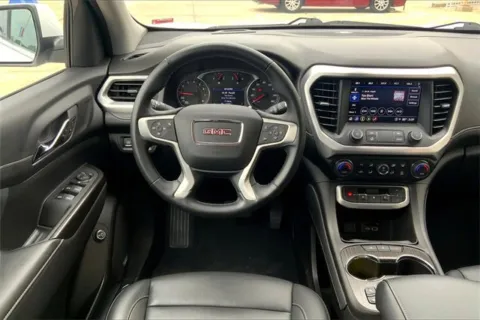 More photos of 2023 GMC Acadia SLT at Cable Dahmer of Topeka, KS