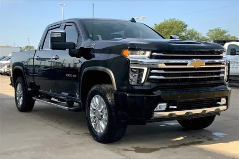 Black 2022 Chevrolet Silverado 2500 HD High Country for sale in Topeka, KS