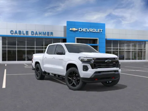 White 2025 Chevrolet Colorado Z71 for sale in Topeka, KS