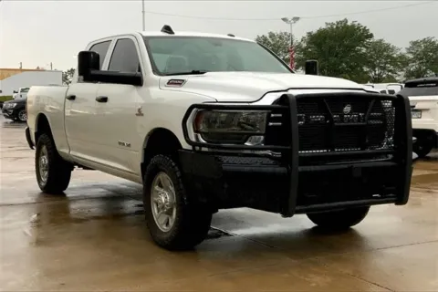 White 2022 RAM 2500 Tradesman for sale in Topeka, KS