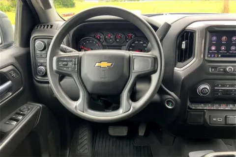 More photos of 2022 Chevrolet Silverado 1500 Custom at Cable Dahmer of Topeka, KS