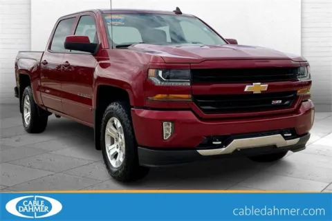 Red 2018 Chevrolet Silverado 1500 LT for sale in Topeka, KS